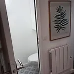 O 27 A 3 Min Du Palais De L'elysee Apartman Párizs