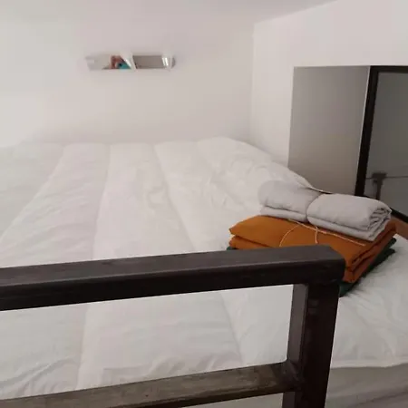 O 27 A 3 Min Du Palais De L'elysee Lägenhet *