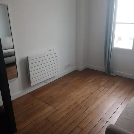 O 27 A 3 Min Du Palais De L'elysee Lägenhet