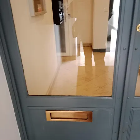 Lägenhet O 27 A 3 Min Du Palais De L'elysee Paris